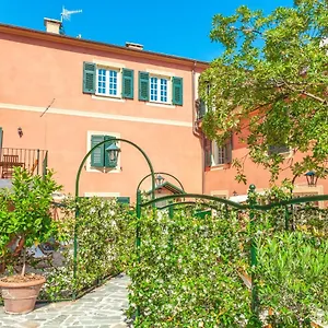 portovecchio.hotelitalianriviera.com/